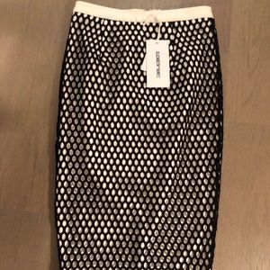 Elizabeth and James black pencil skirt size 00